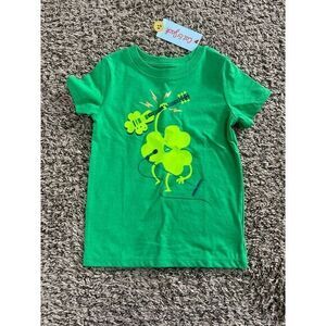 Cat & Jack Green clover short sleeve shirt size 3T‎